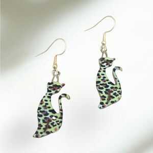 Cat Cheetah Bengal Leopard Print Pattern Kitty Earrings